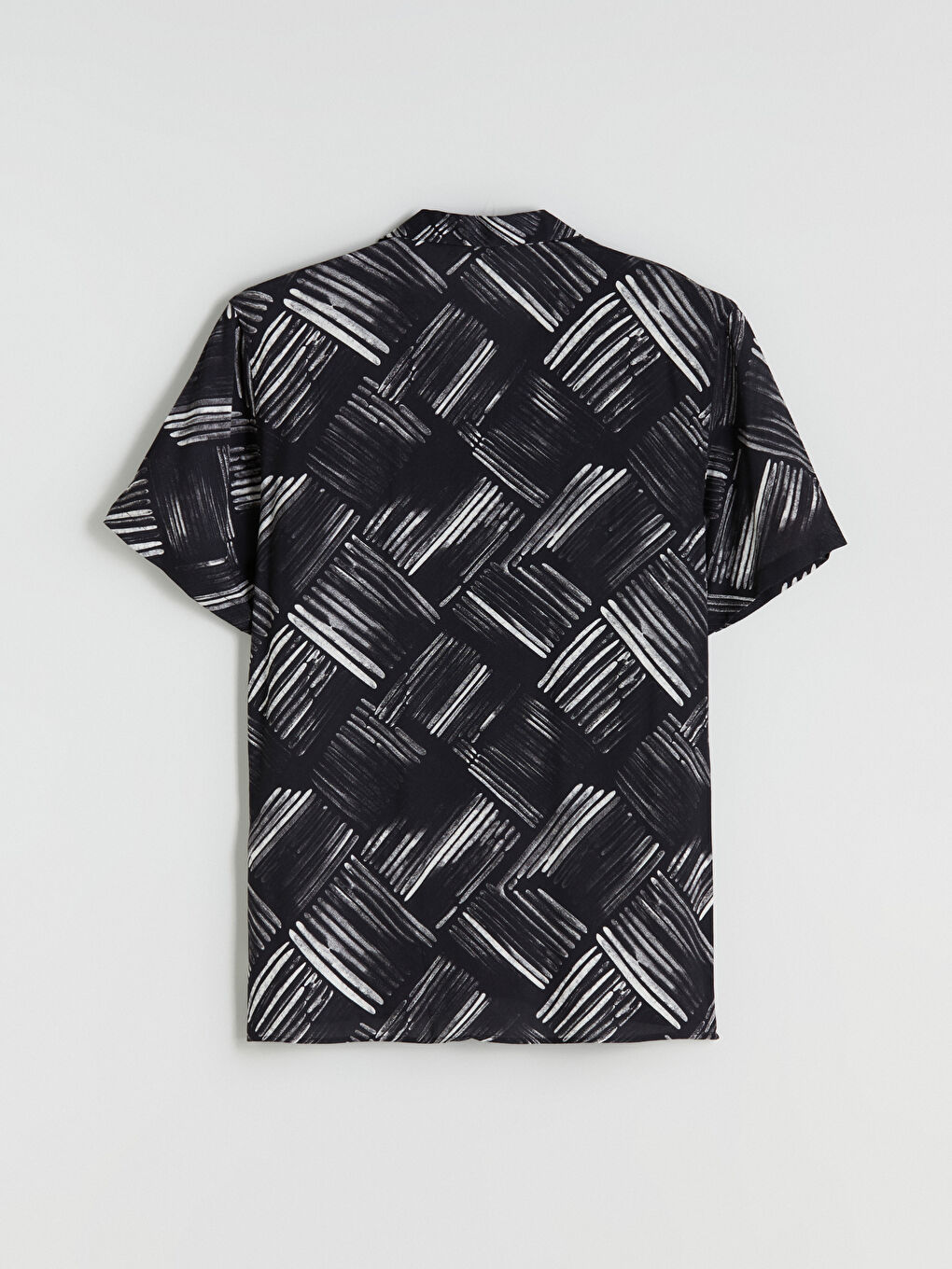 Siyah Regular Fit Kısa Kollu Desenli Viskon Erkek Gömlek-5