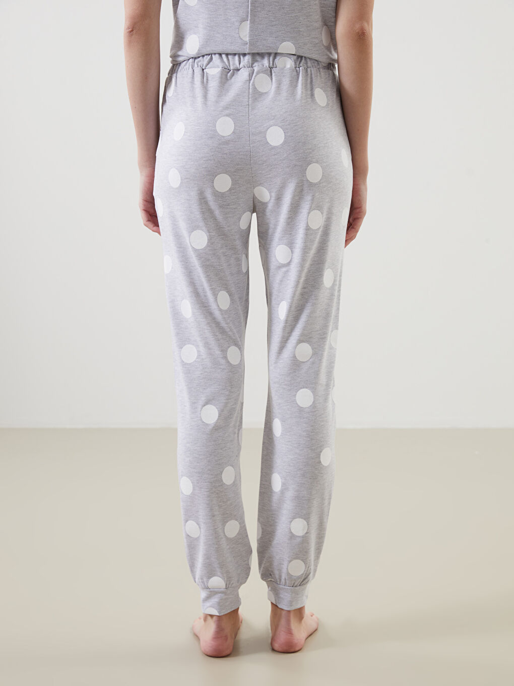 ელასტიური წელი კოპლებიანი ქალებისთვის პიჟამა ქვედაბოლო-3