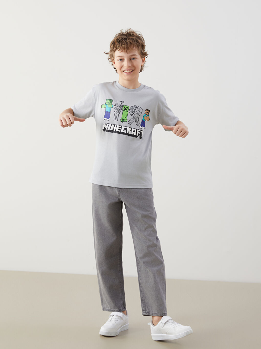 LCW Kids Gri Bisiklet Yaka Minecraft Baskılı Erkek Çocuk Tişört - 1