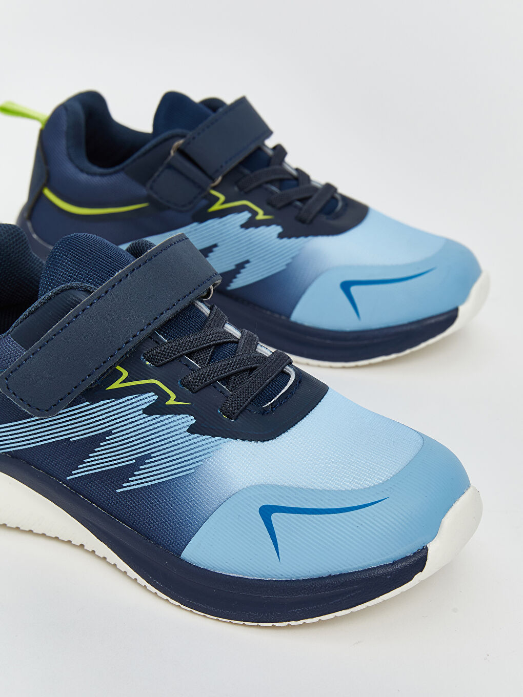 Laces & Hook-and-Loop Boys' Sneakers -S5BK00Z4-VZX
