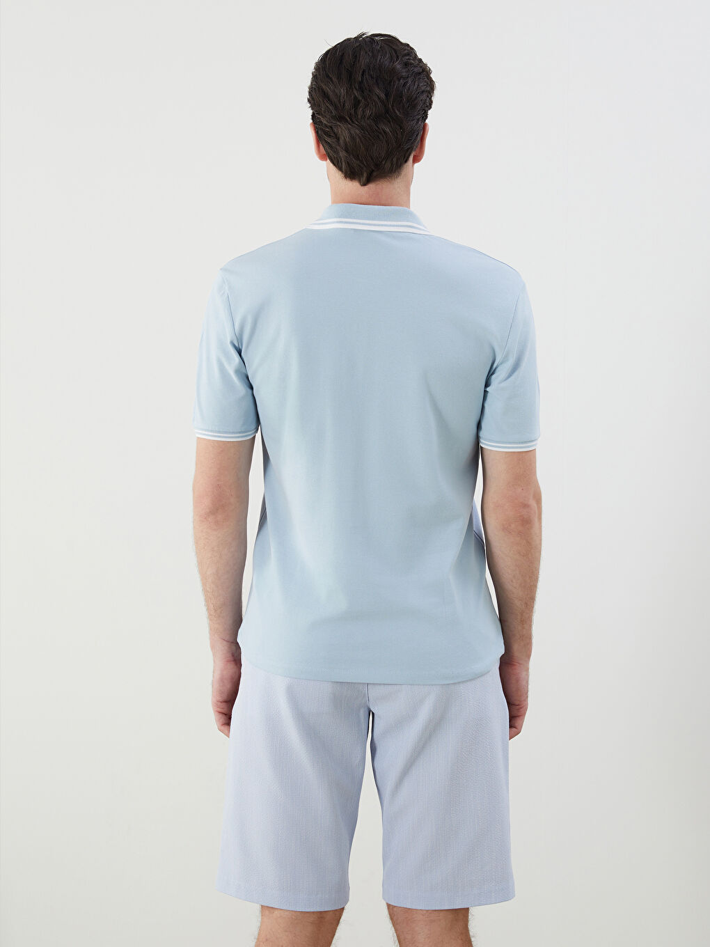 تيشيرت رجالي بياقة بولو وكم قصير بنقشة ملمس-3