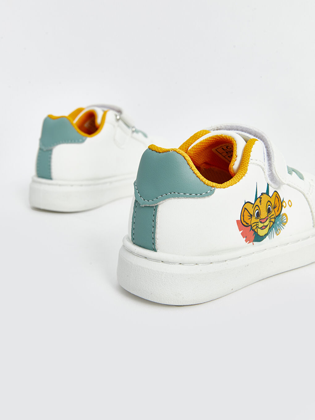 LCW STEPS Baskets Quotidiennes pour Garçons Bébé Sous Licence Snoopy -S5BM41Z1-Q6K