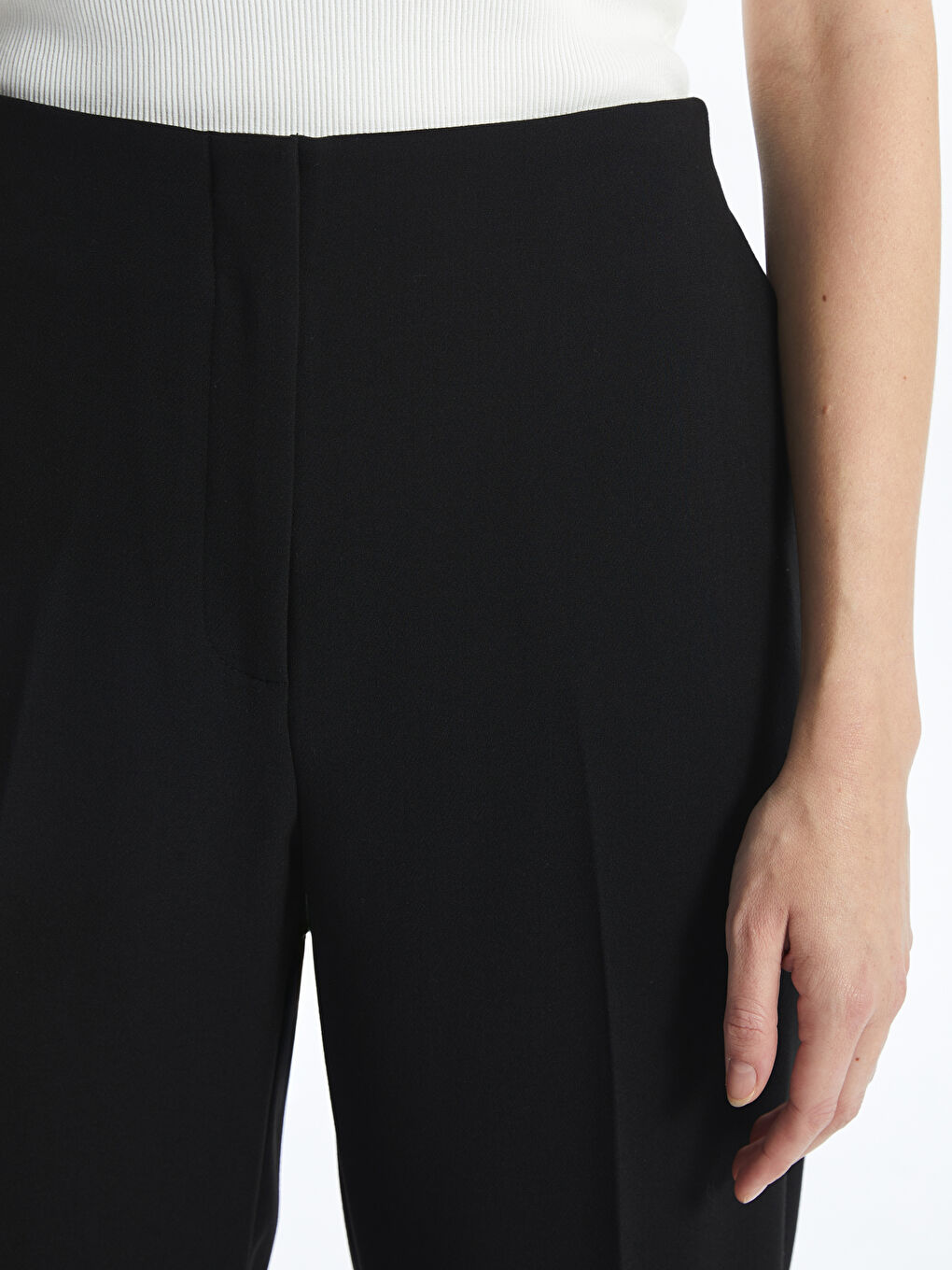 Ženske plisirane pantalone klasičnog kroja -S5BO28Z8-CVL