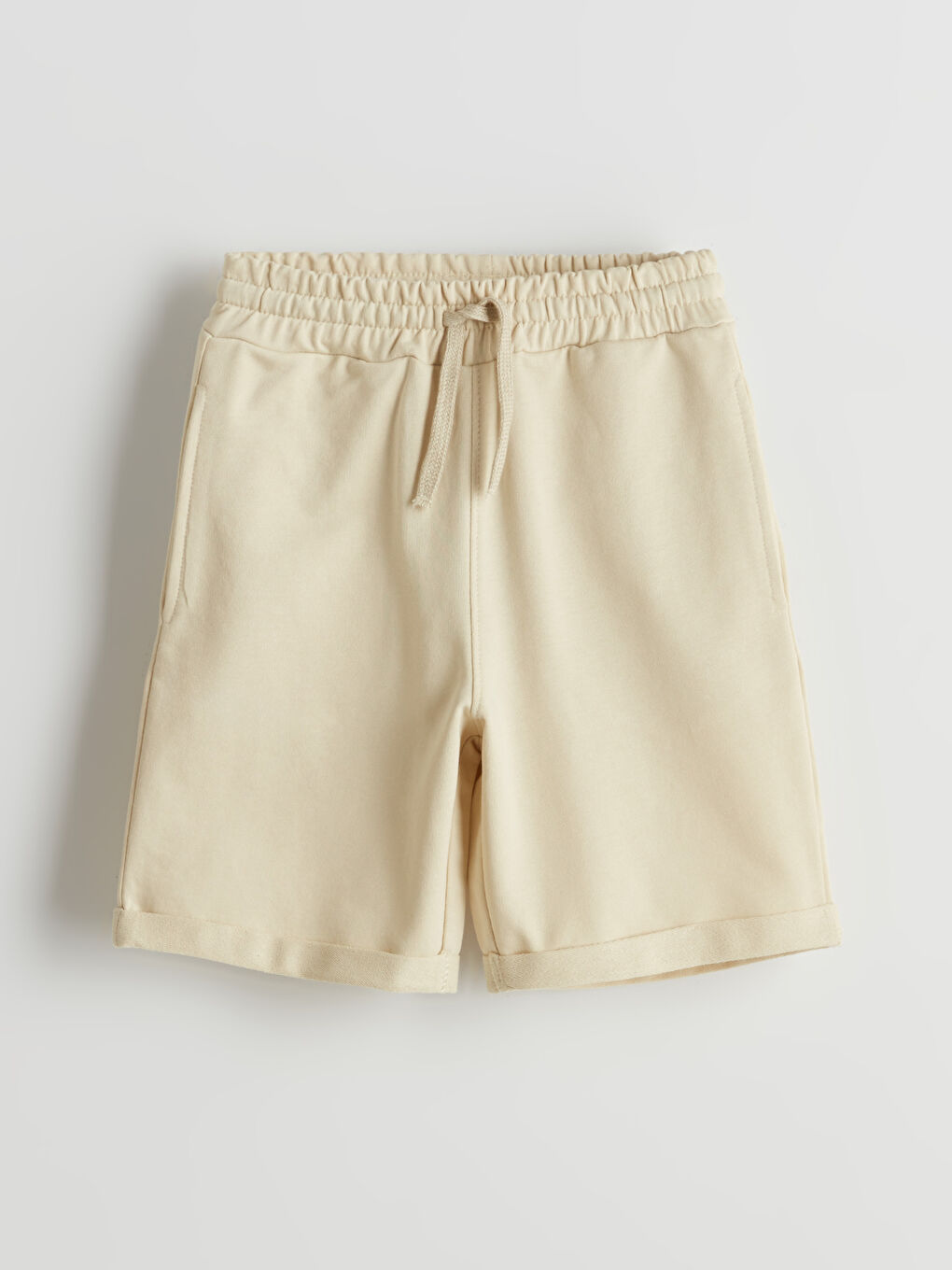Bej Beli Lastikli Erkek Çocuk Şort
