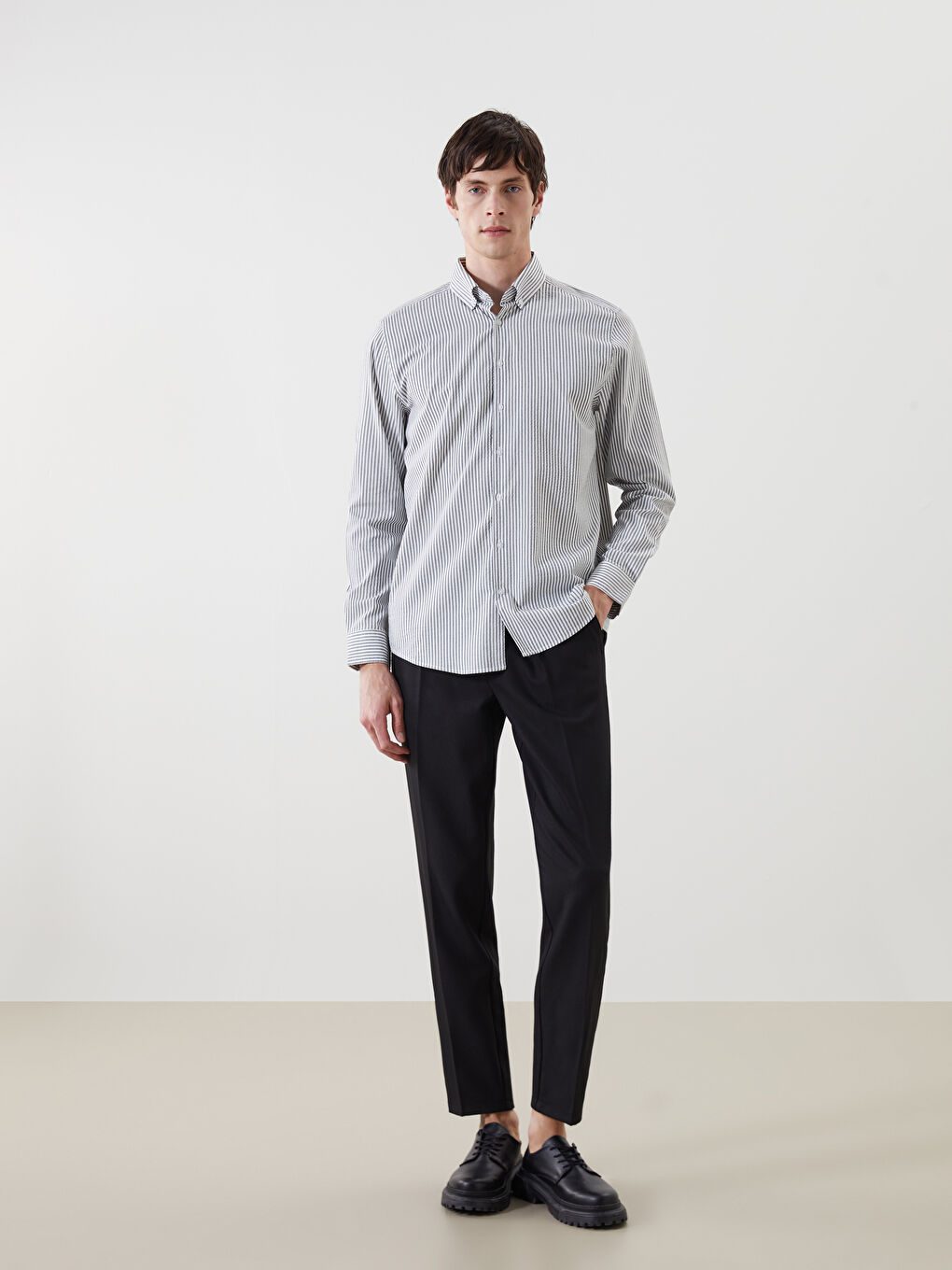 Haki Regular Fit Uzun Kollu Çizgili Erkek Gömlek-1