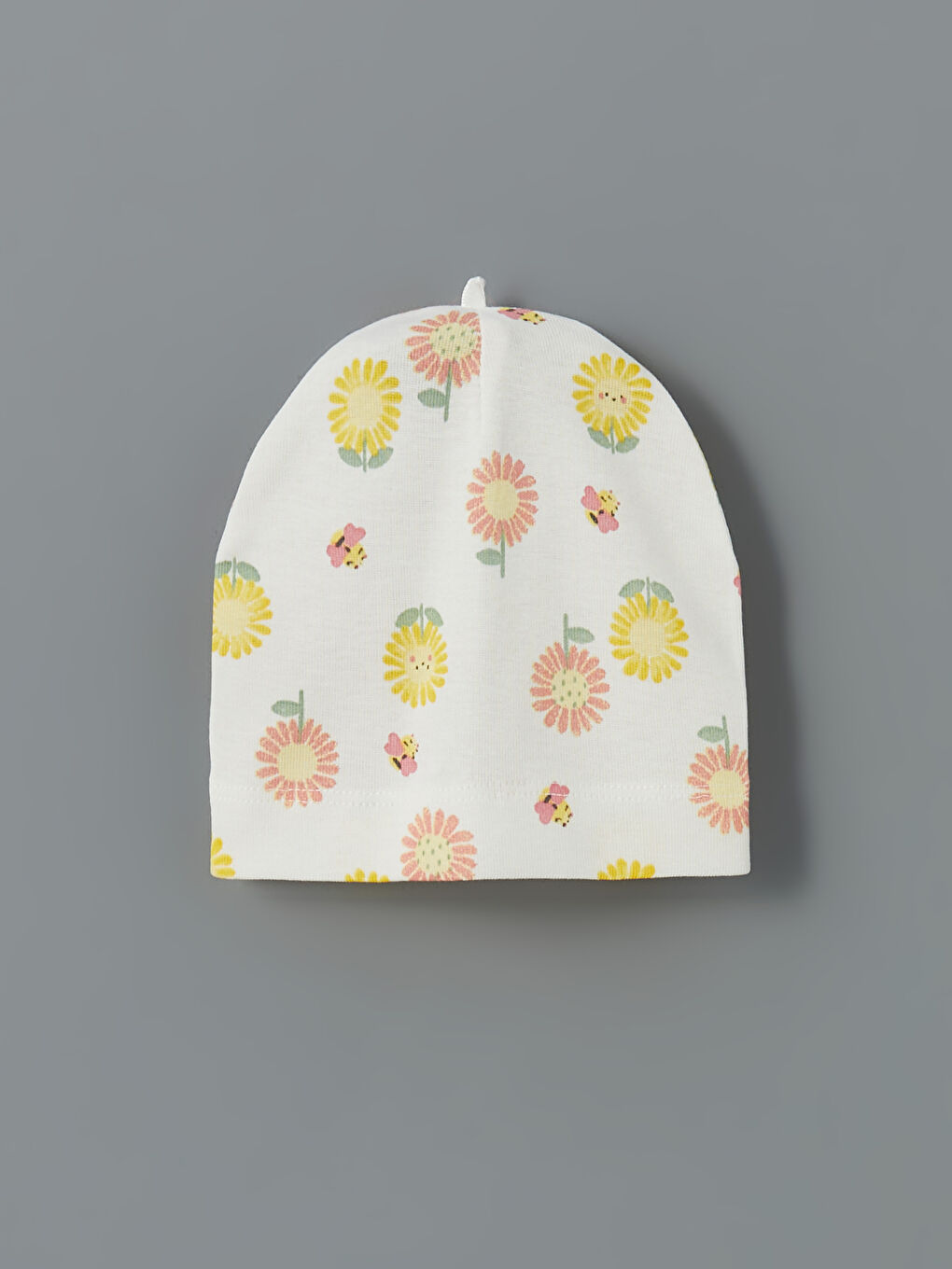 Ekru Çiçekli Kız Bebek Bere