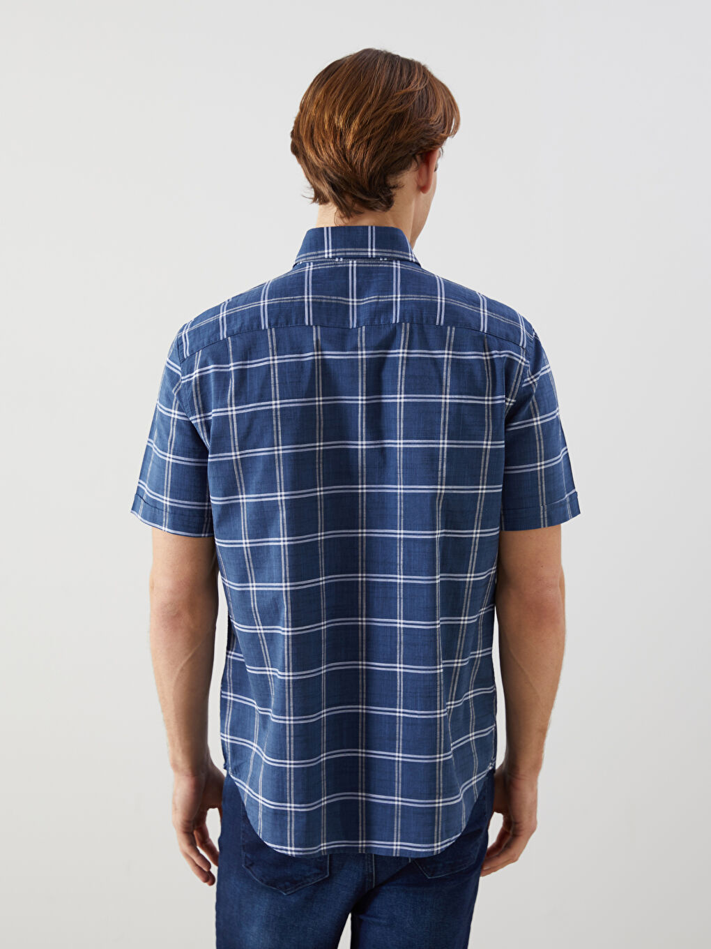 قميص كاروهات كم قصير عادي للرجال-3