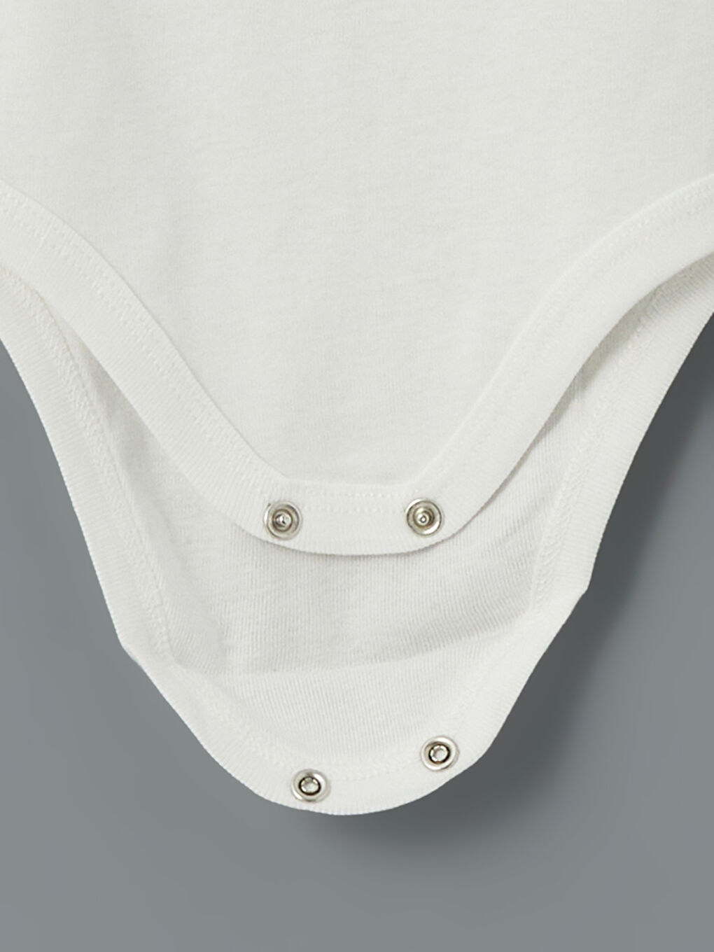 Ekru Bisiklet Yaka Kısa Kollu Erkek Bebek Çıtçıtlı Body-2