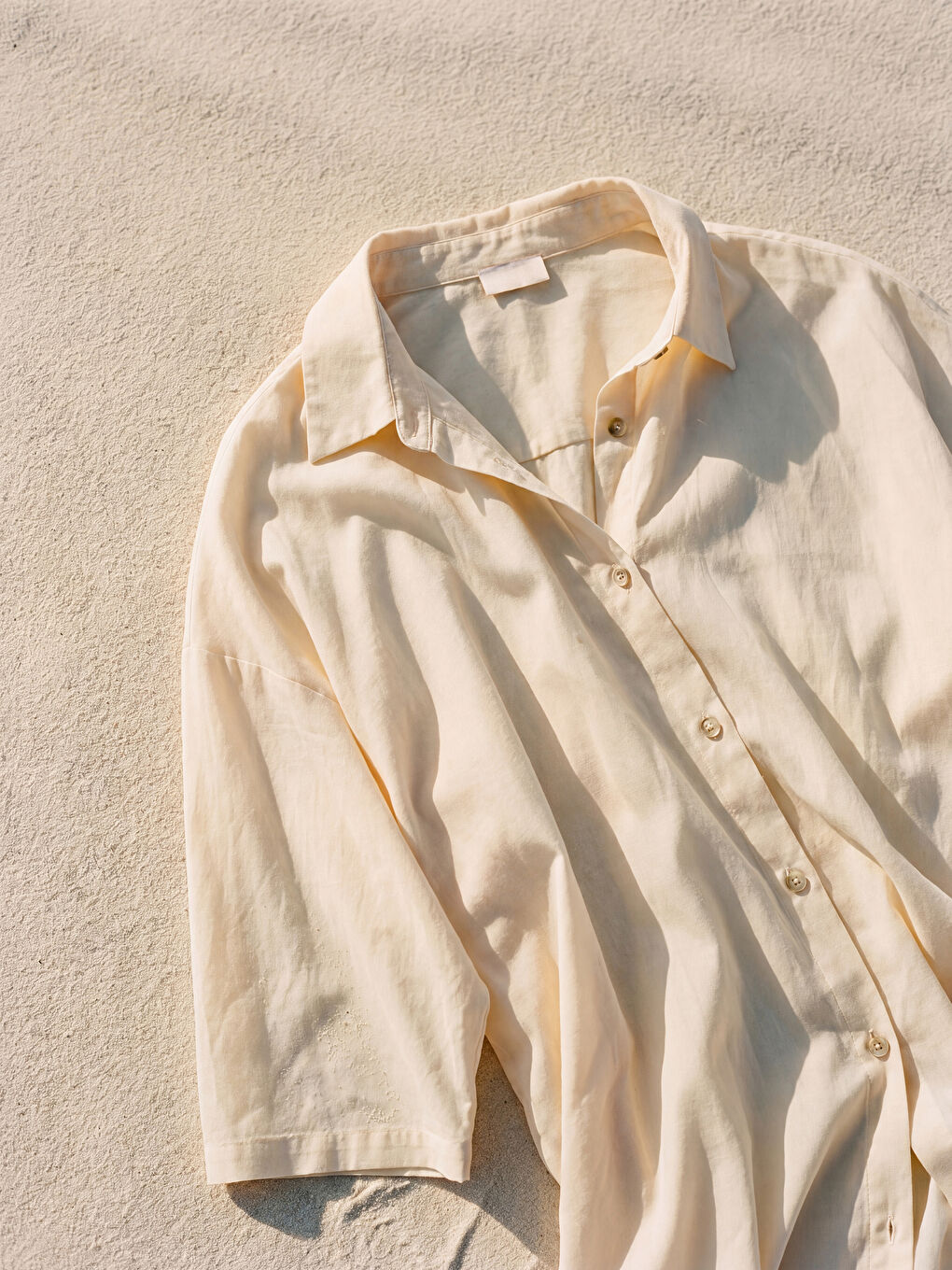 فستان شاطئ بياقة قميص للسيدات