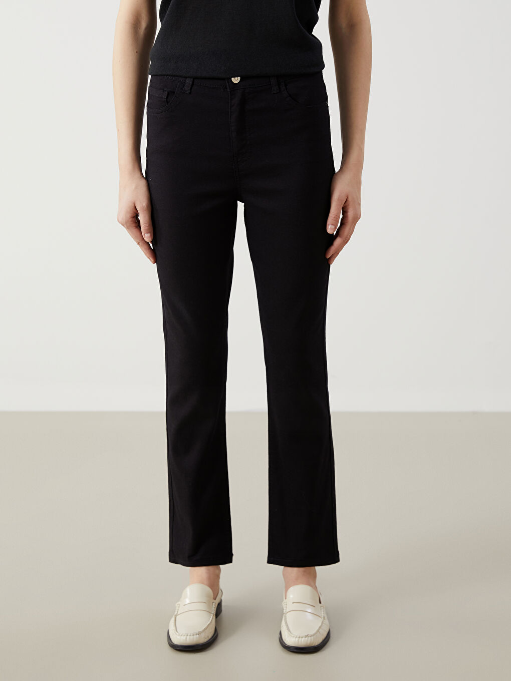 Straight Fit Women's Jeans-2