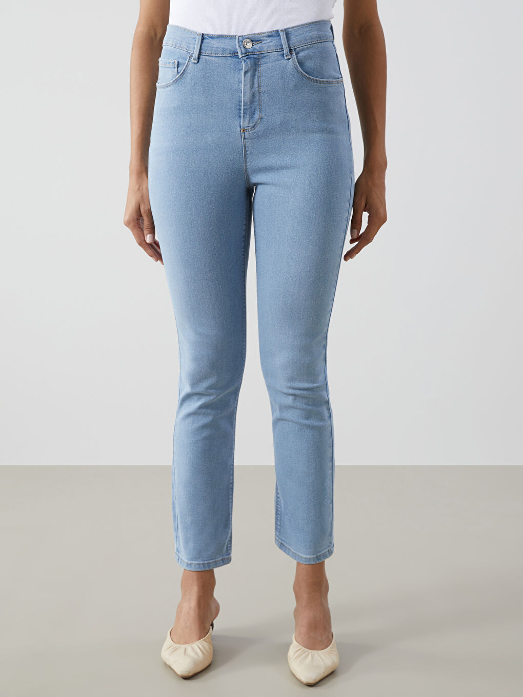 Straight Fit Women's Denim Trousers -S5BY13Z8-311