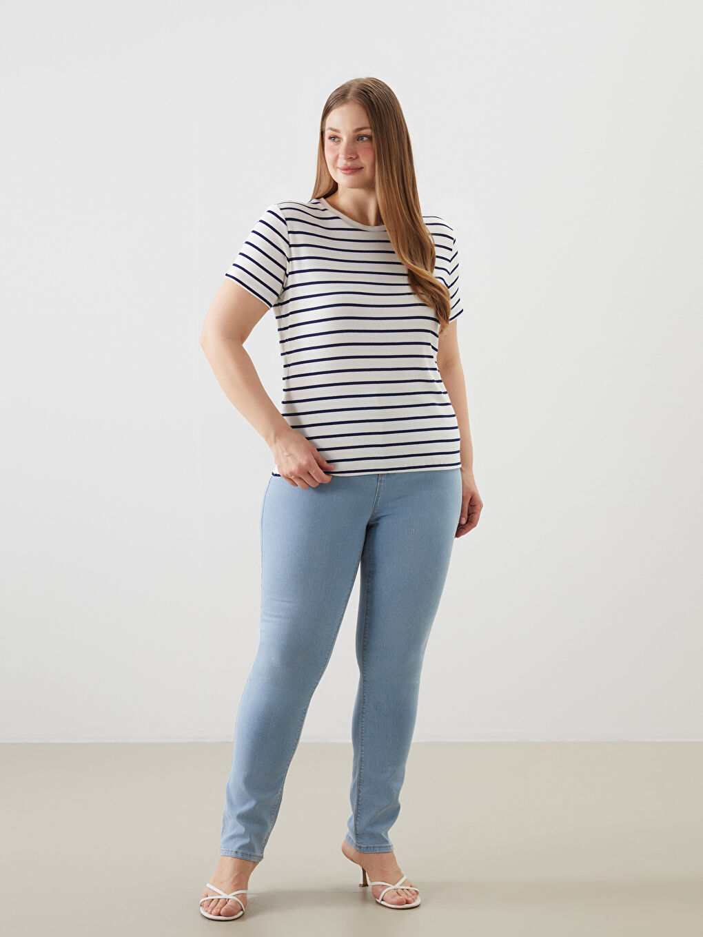 Straight Fit Women's Denim Trousers -S5BY13Z8-311