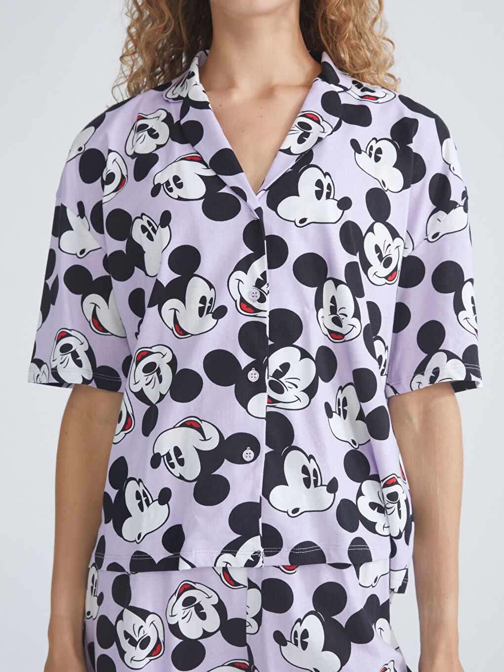 LCW Young Mickey Mouse Printed Women's Shortie Pyjama Set -S5CE68Z8-LSC