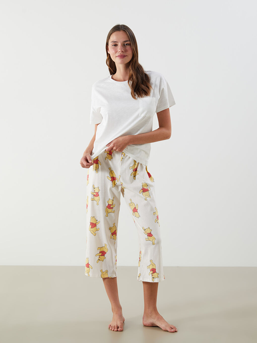 Pembe Winnie the Pooh Baskılı Kadın Kapri Pijama Altı