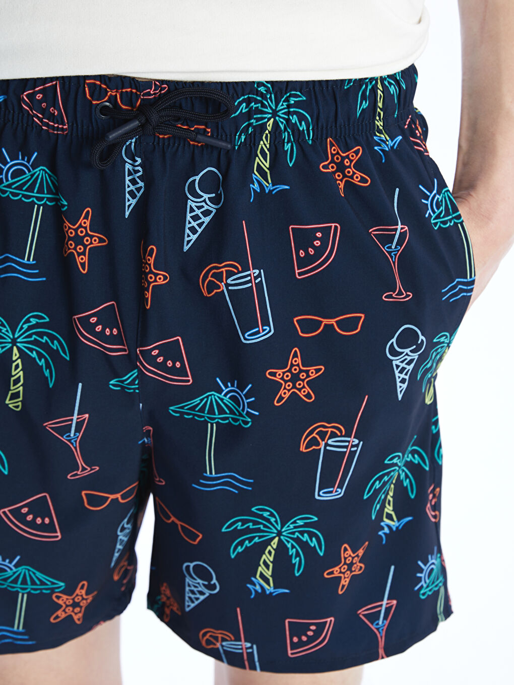 Lacivert Kısa Boy Desenli Erkek Deniz Şortu-2