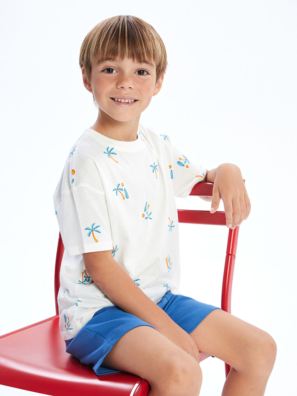 LCW Kids تیشێرت منداڵی کوڕ یه‌خه‌ خڕ نەخشدار جێرسی -S5CL05Z1-LRA