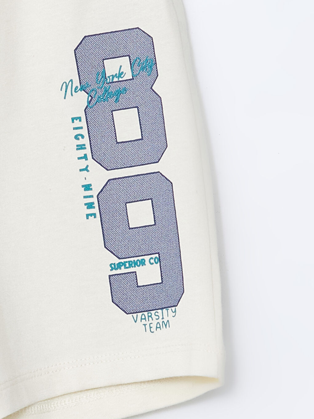 Bej Beli Lastikli Yazı Baskılı Erkek Çocuk Şort-1