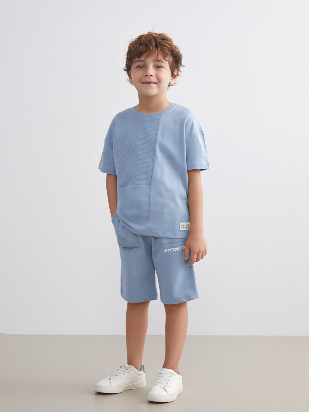 LCW Kids Crew Neck Printed Boys' T-Shirt and Shorts 2 Pack -S5CP30Z1-GLL