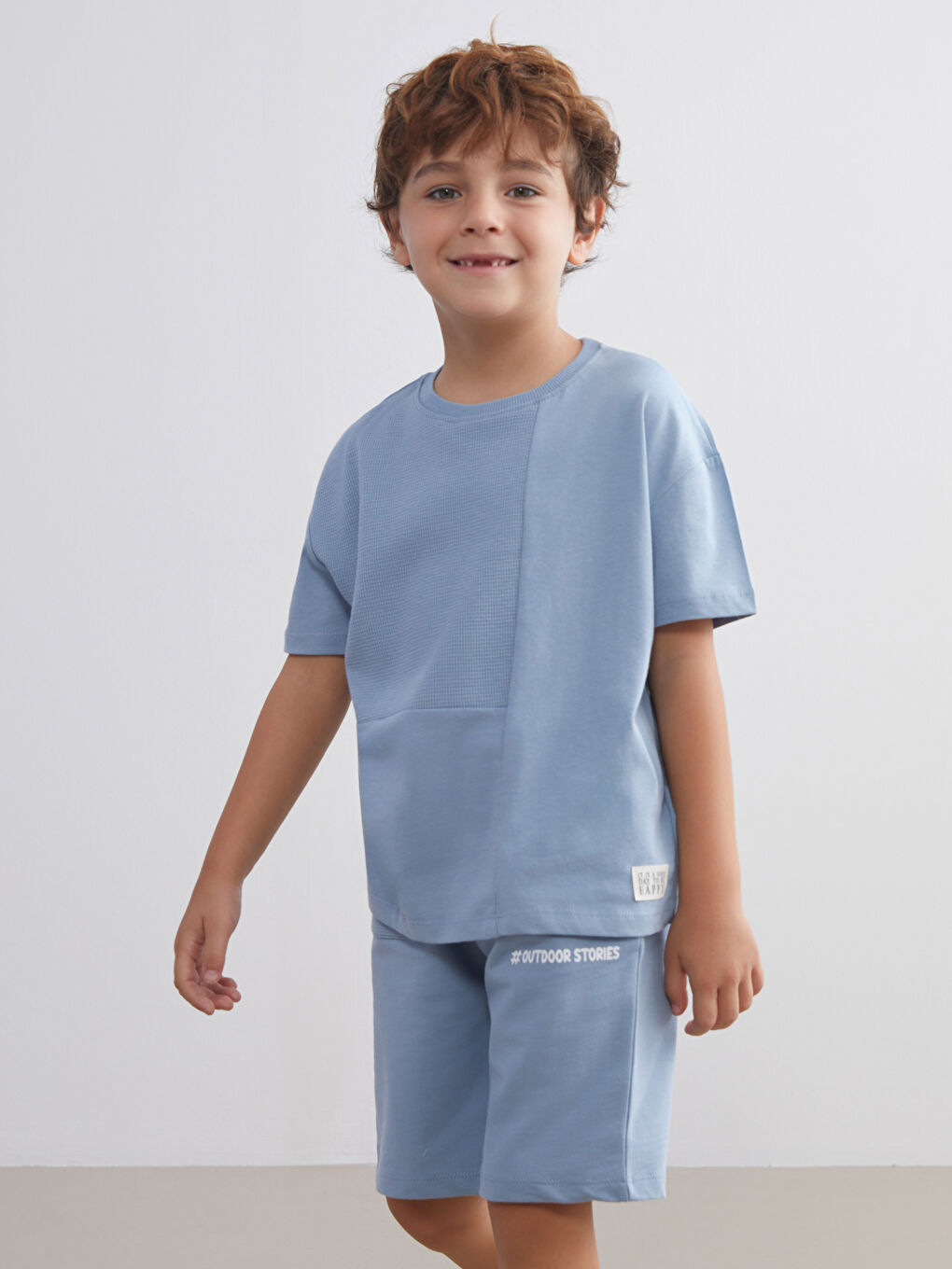 LCW Kids Crew Neck Printed Boys' T-Shirt and Shorts 2 Pack -S5CP30Z1-GLL