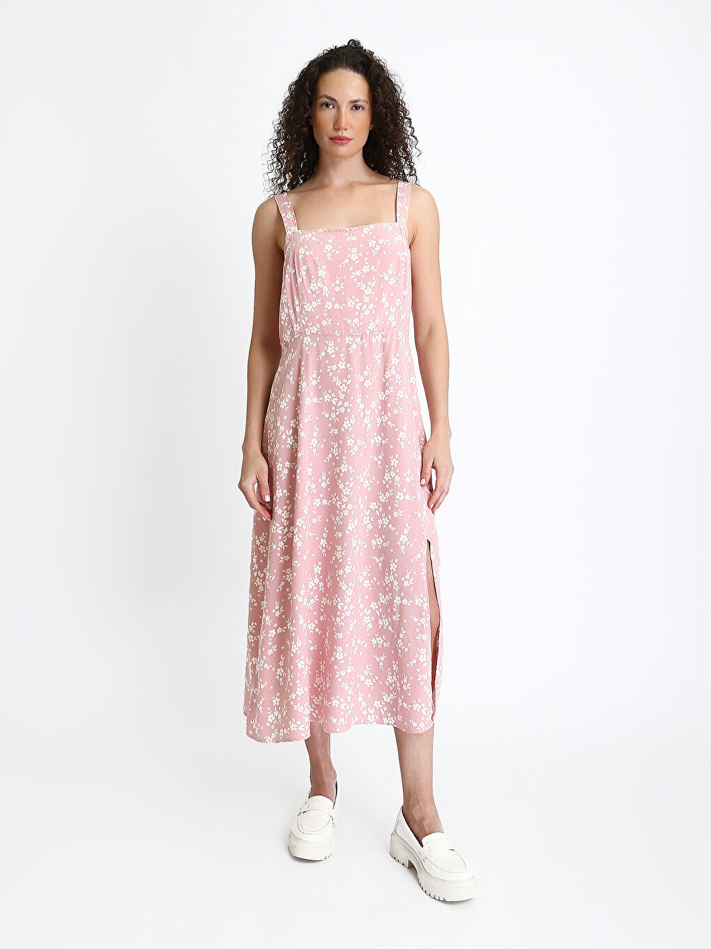 Robe Florale Fendue à Col Carré