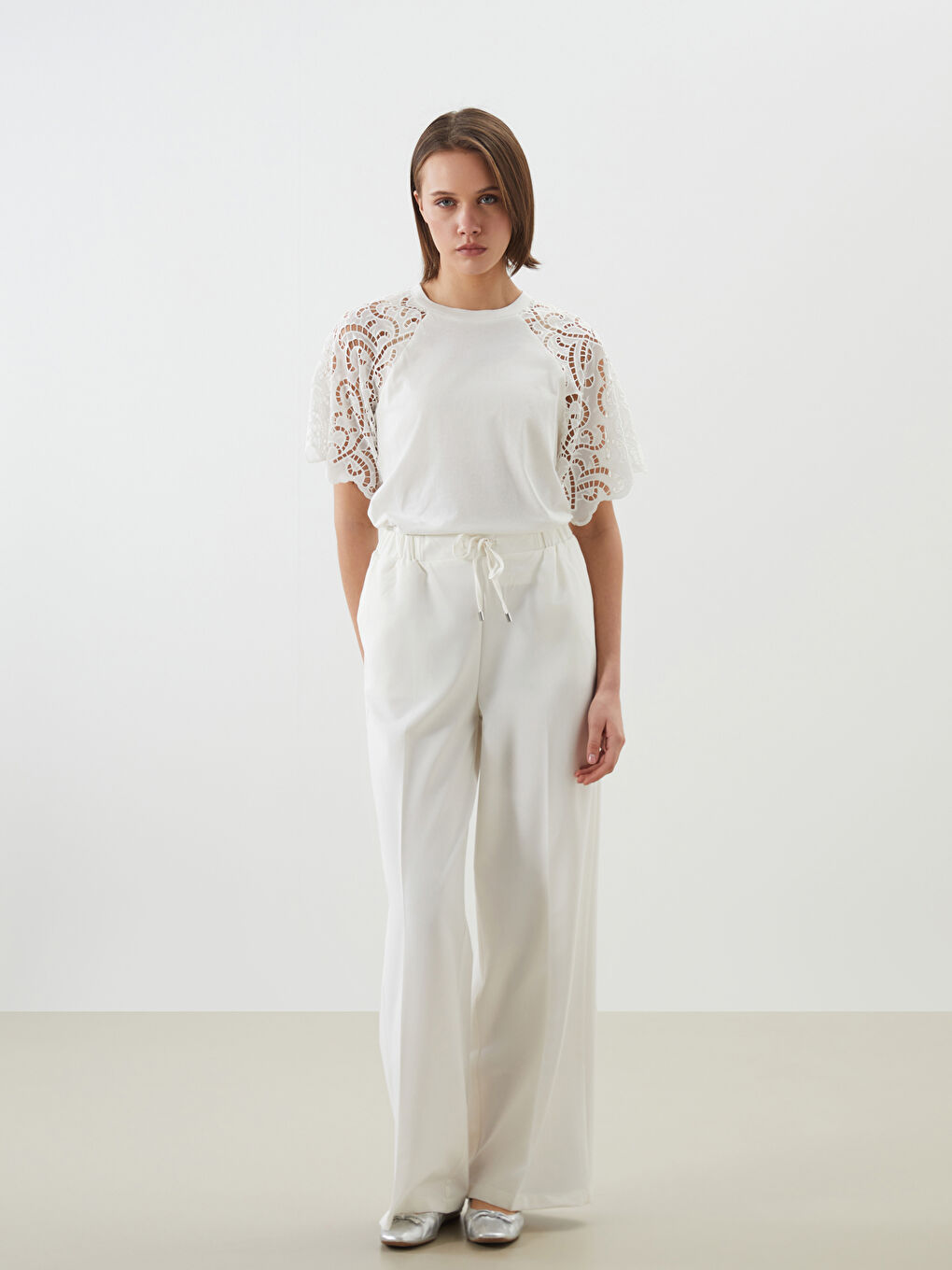 Crew Neck Lace Detailed Women's Blouse -S5CU20Z8-R9J