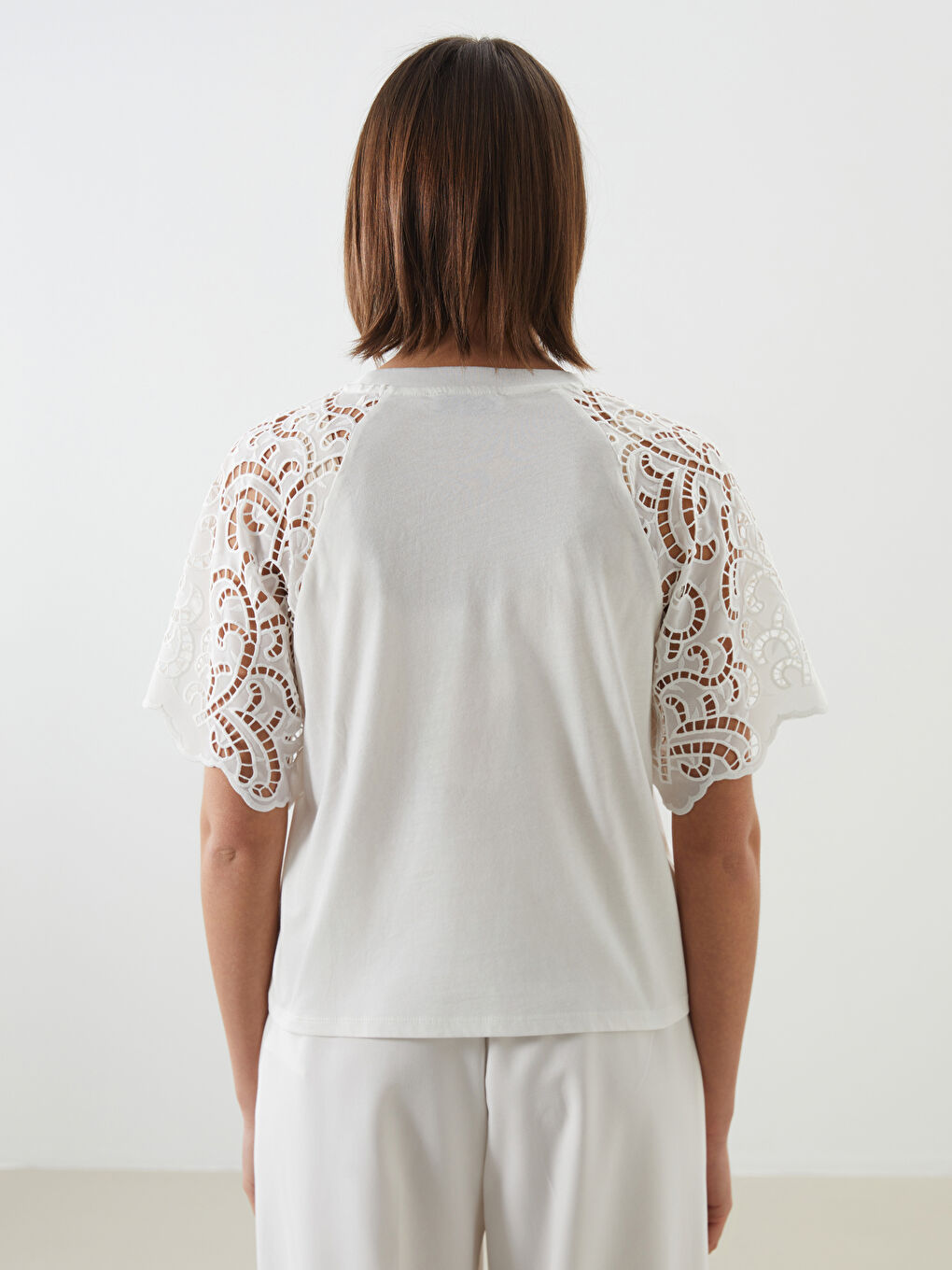 Crew Neck Lace Detailed Women's Blouse -S5CU20Z8-R9J