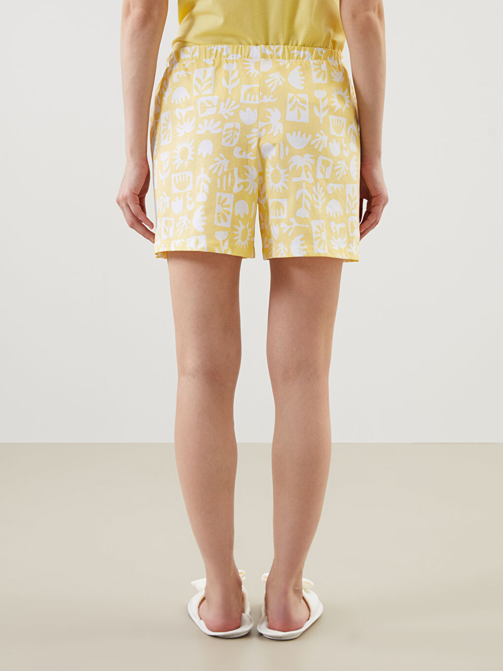 Sarı Beli Lastikli Desenli Kadın Şort Pijama Altı-3