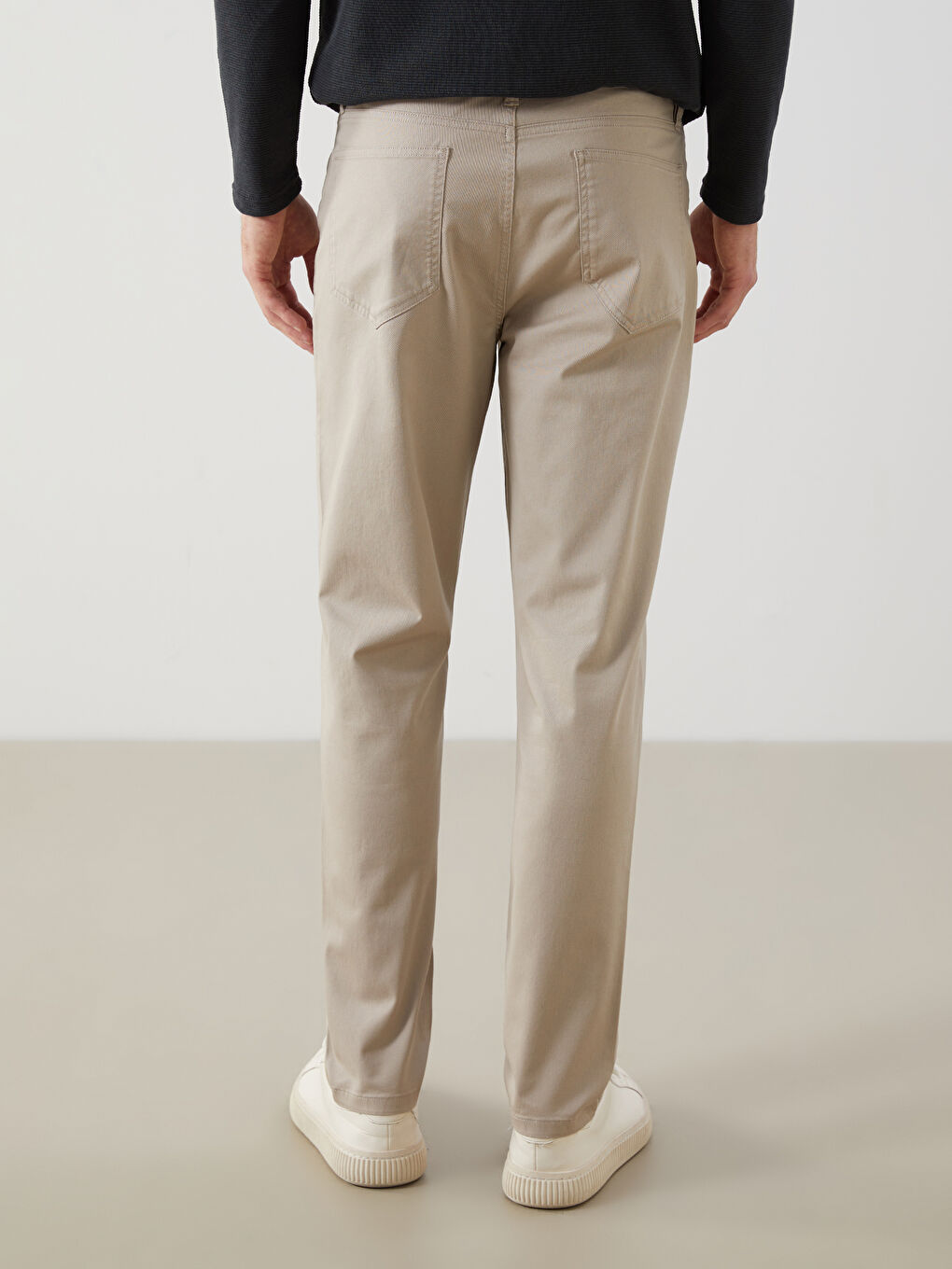 Muške slim-fit chino pantalone -S5CV50Z8-S2N
