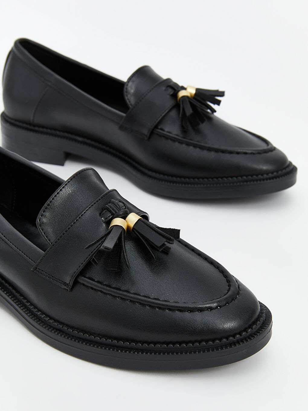 Siyah Deri Görünümlü Kadın Loafer Ayakkabı-3