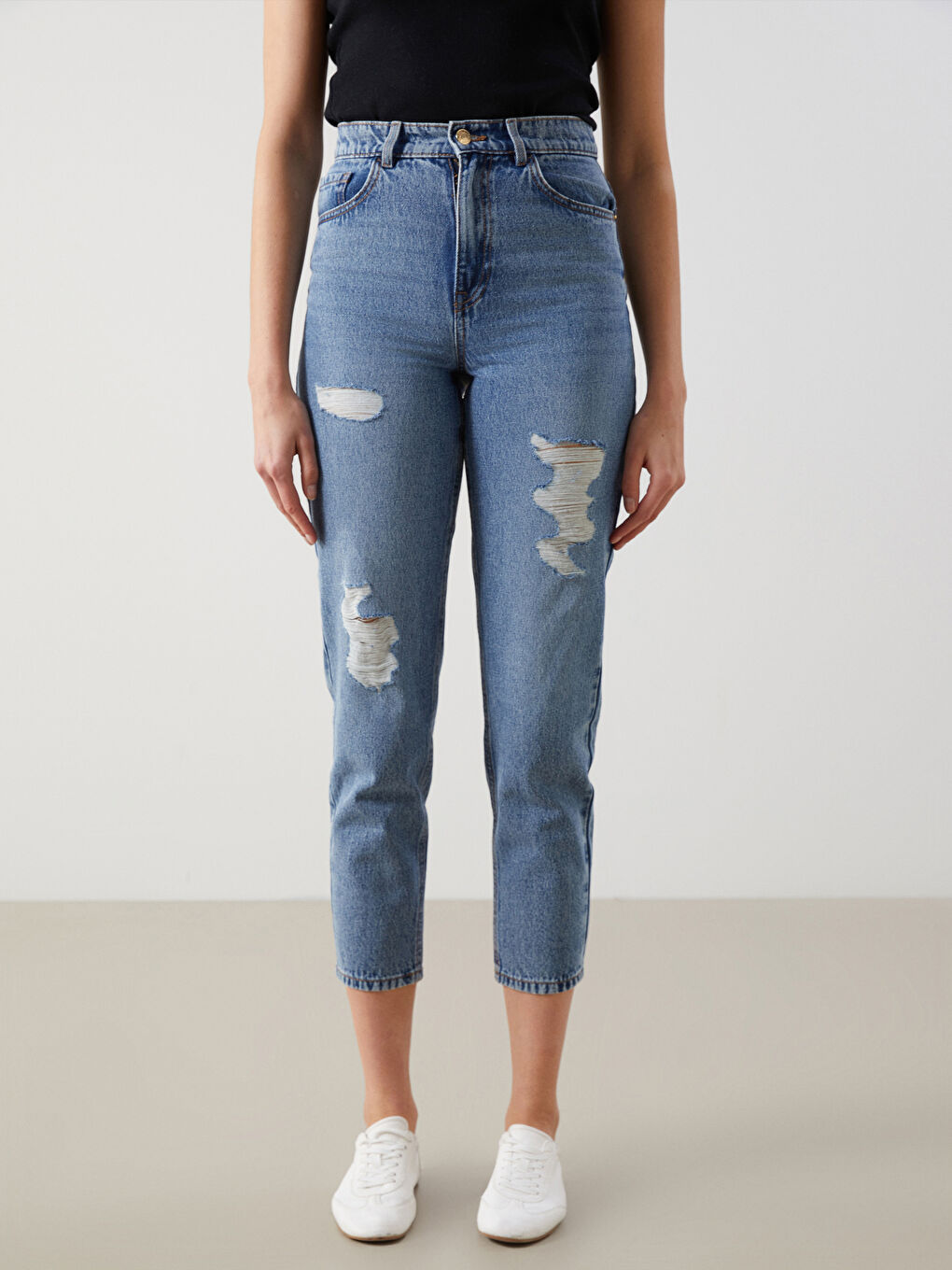 Ripped Detail Mom Fit Women's Jeans -S5CY46Z8-507