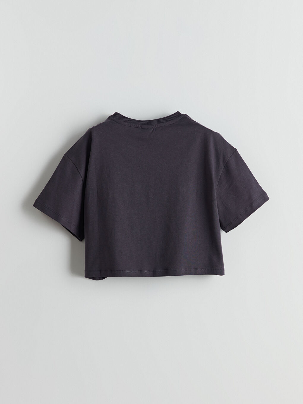 تيشيرت قصير بياقة دائرية للبنات - مجموعة من قطعتين-6