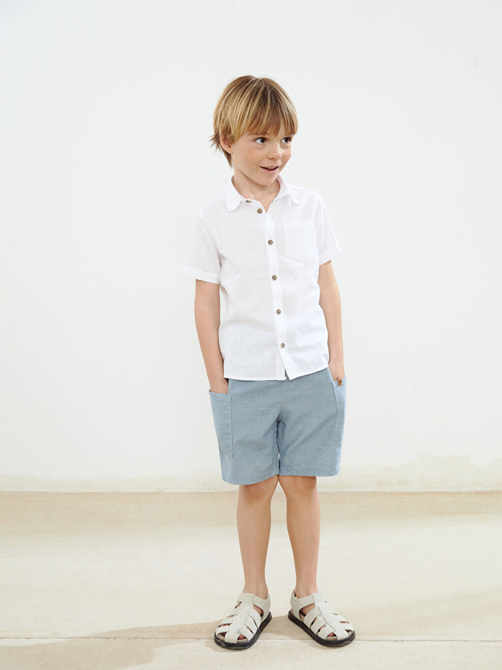 LCW Kids Beyaz Basic Cepli Erkek Çocuk Poplin Gömlek - 1