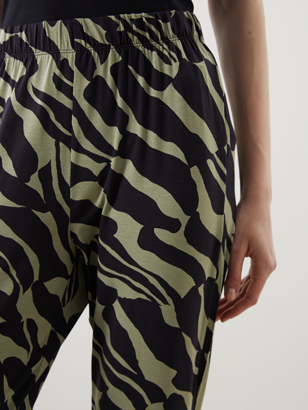 Elastic Waist Patterned Women's Trousers -S5DF74Z8-LS6