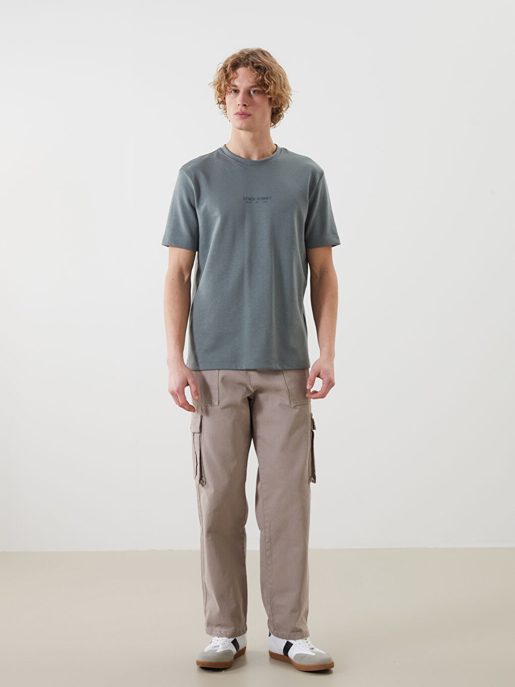 T-shirt pour hommes en coton peigné imprimé à manches courtes et col rond-1