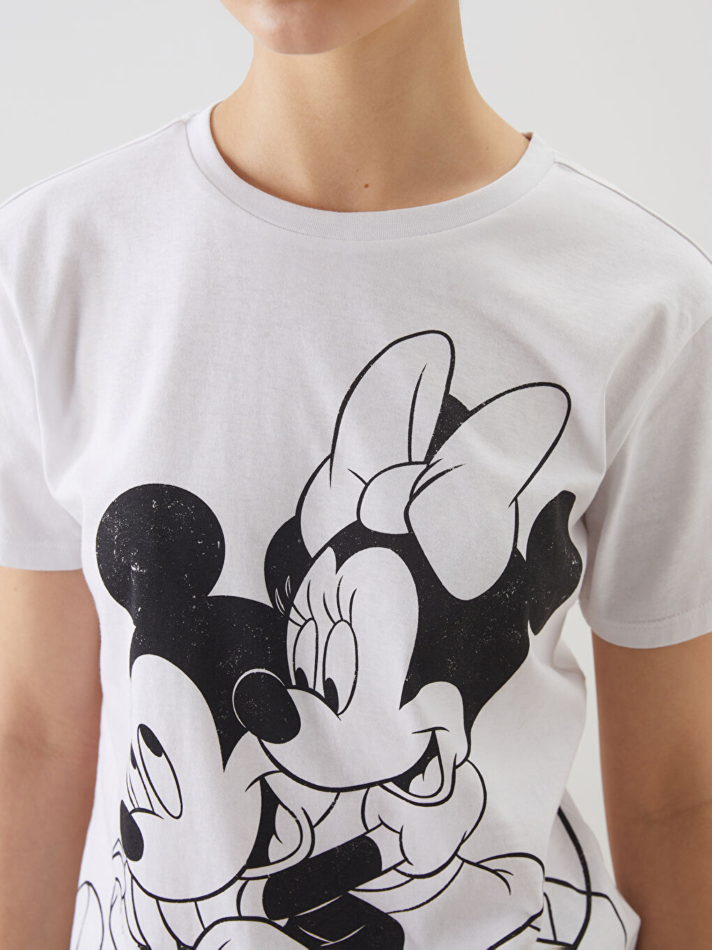 Ženska majica sa okruglim izrezom i otiskom Mickey i Minnie Mouse -S5DG84Z8-Q6K