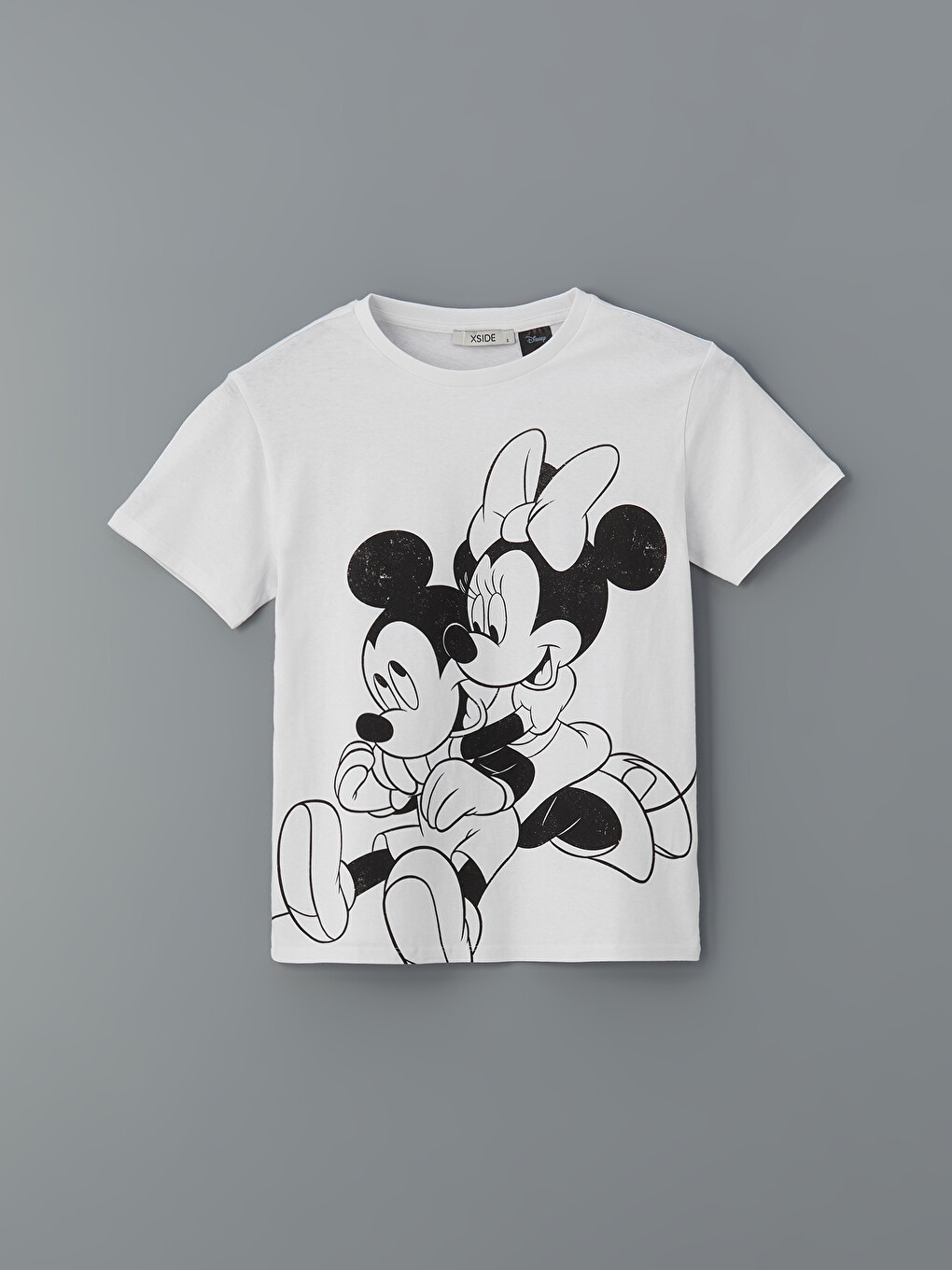 T-shirt Pour Femmes À Col Rond Imprimé Mickey Et Minnie Mouse-4