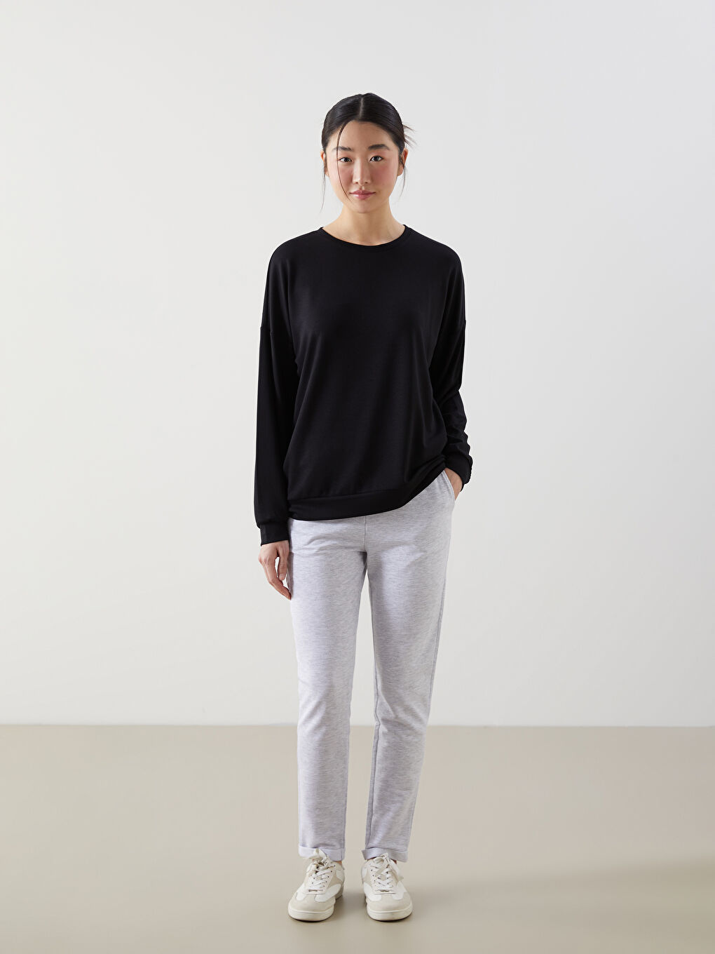Women's Sweatpants with Elastic Waist -S5DI01Z8-EEZ