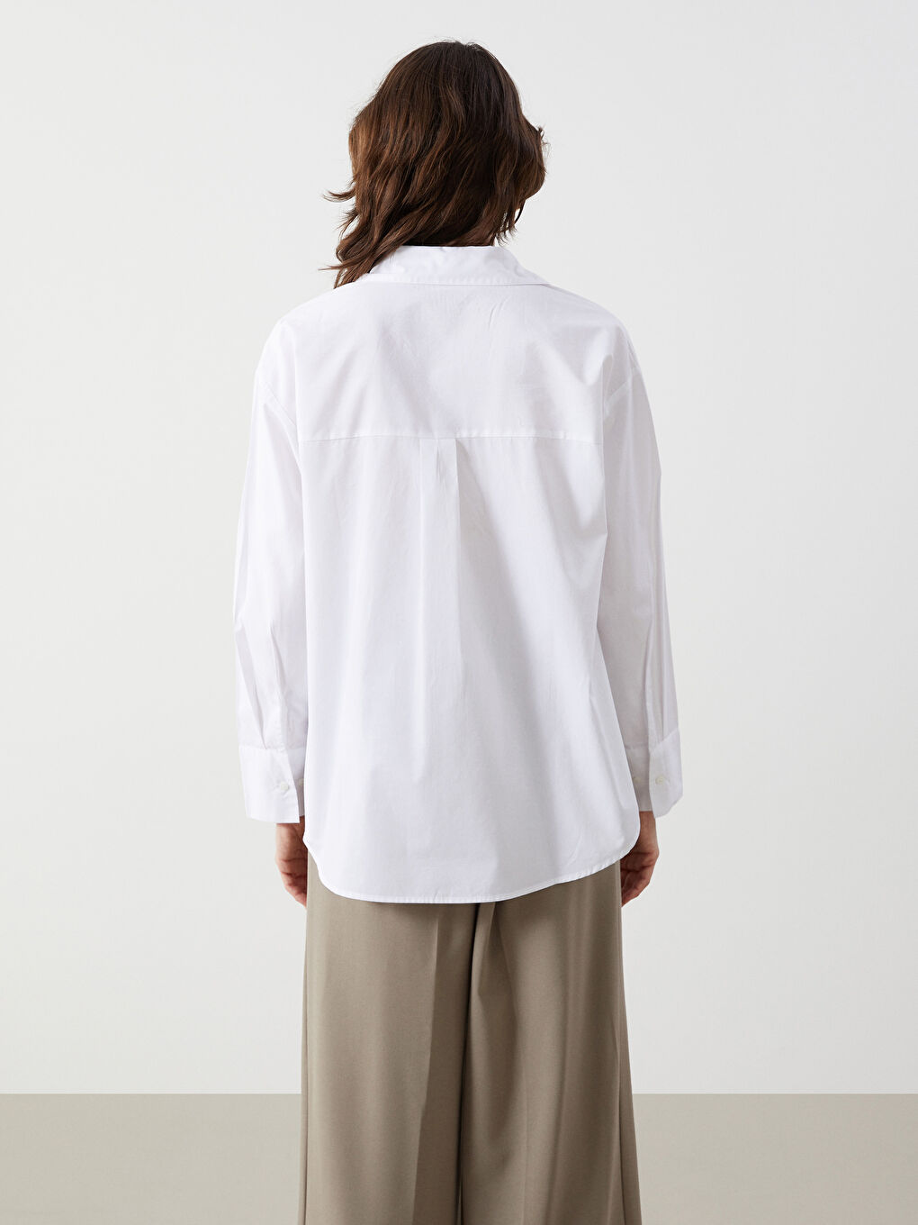 Loose Fit Poplin Floral Embroidered Women's Shirt -S5DJ44Z8-EEW
