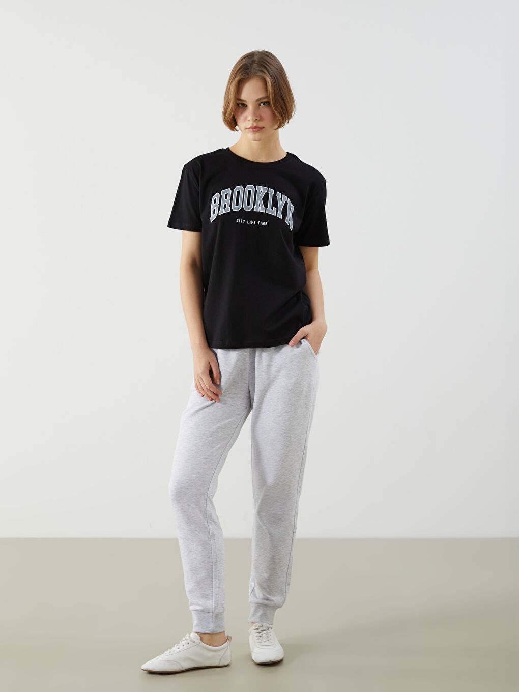 Elasticated Waist Women's Jogger Sweatpants -S5DK25Z8-EFN