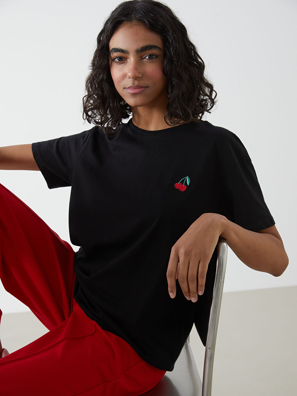 Crew Neck Embroidered Women's T-Shirt -S5DL09Z8-CVL