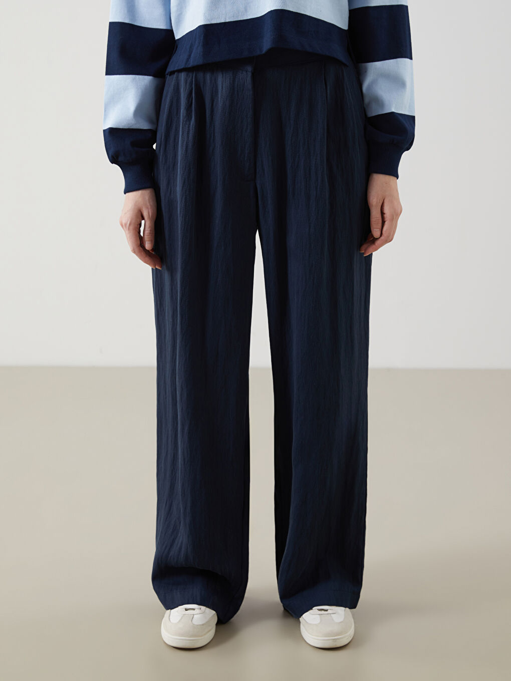 TAMNO PLAVA Pantalone Žena -S5DL52Z8-CSH
