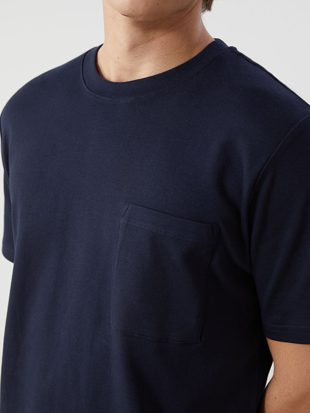 T-shirt à Manches Courtes pour Hommes avec Col Rond-2