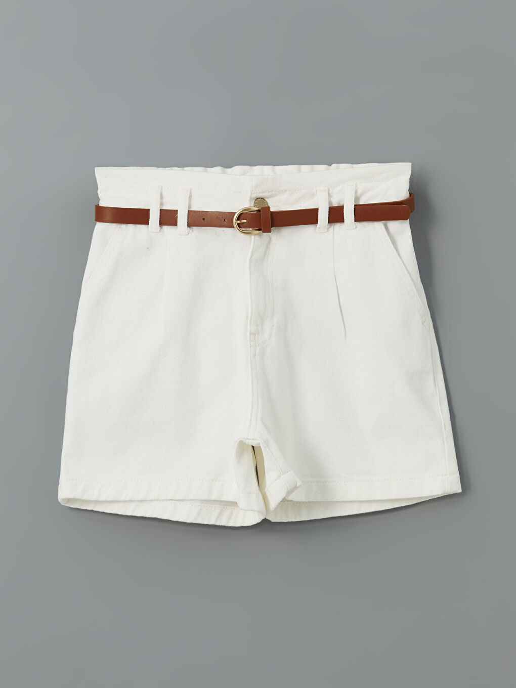 Beyaz Beli Kemerli Kadın Jean Şort-4