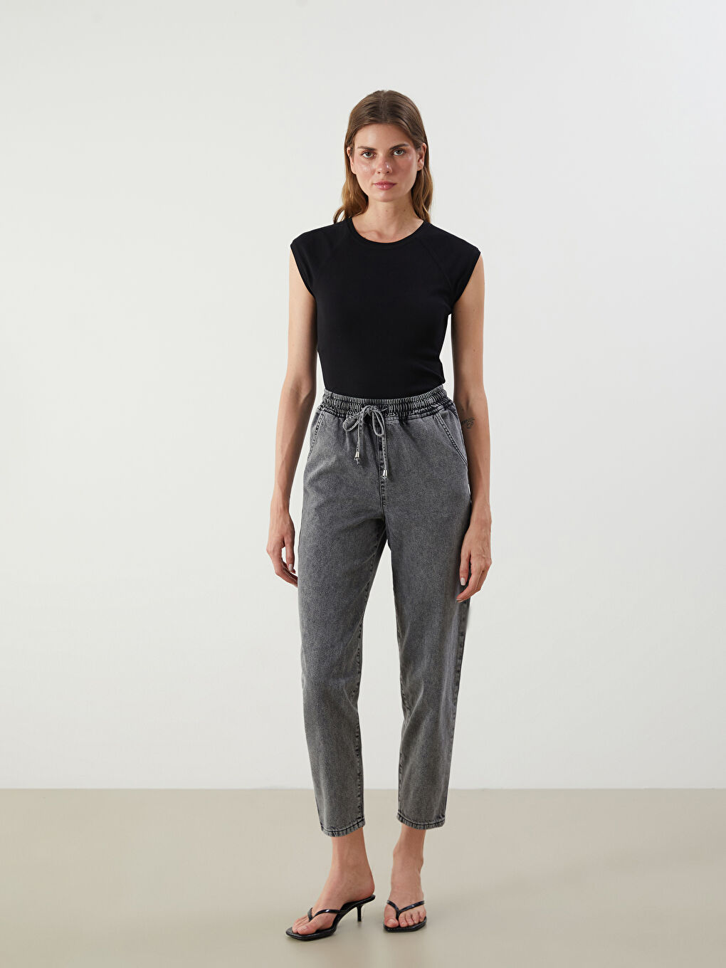 Elasticated Waist Mom Fit Women's Jeans -S5DM99Z8-327