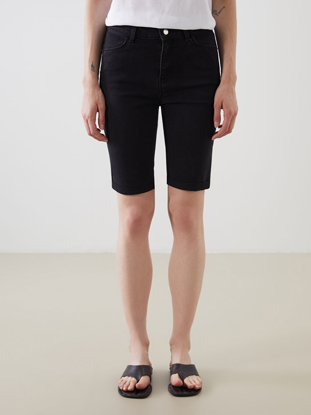 LCW Jeans Bermuda Fit Women's Denim Shorts -S5DN08Z8-327