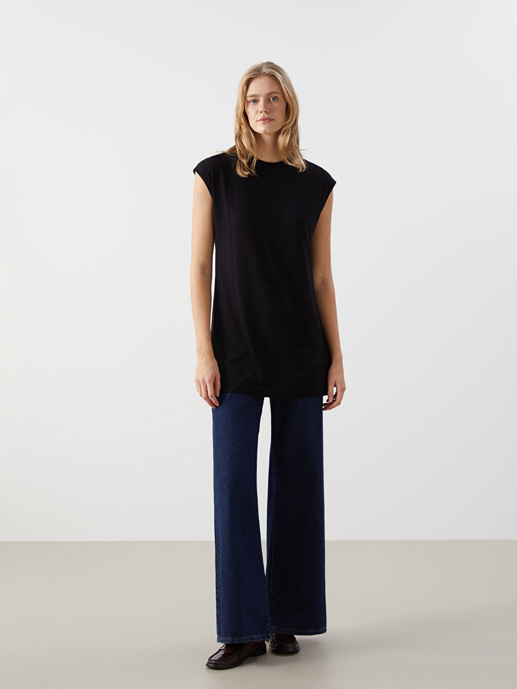 T-shirt à col rond pour Femmes-1