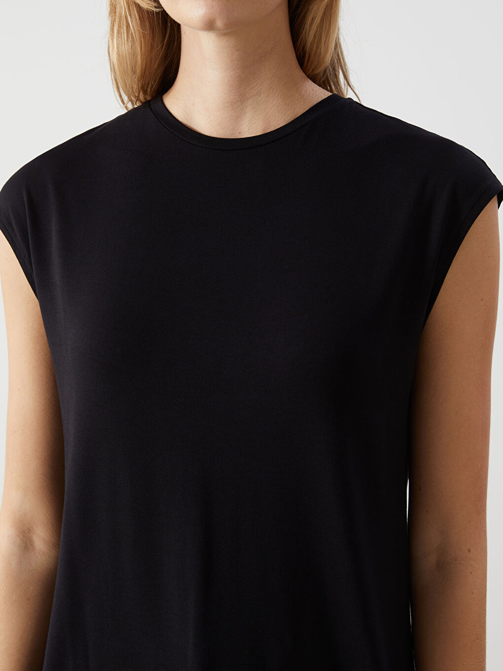 T-shirt à col rond pour Femmes-2
