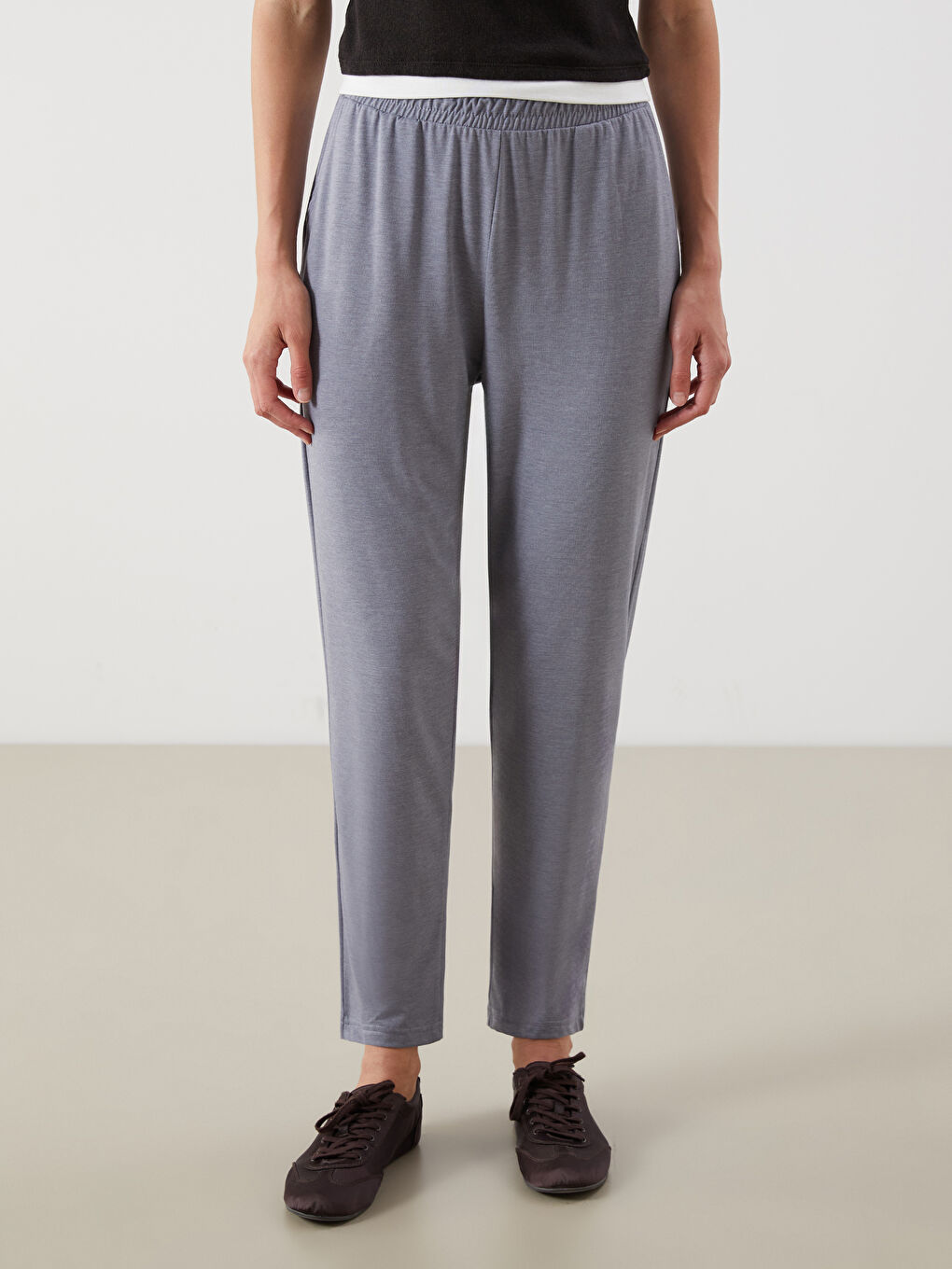 بنطلونات رياضية للسيدات بخصر مطاطي-1