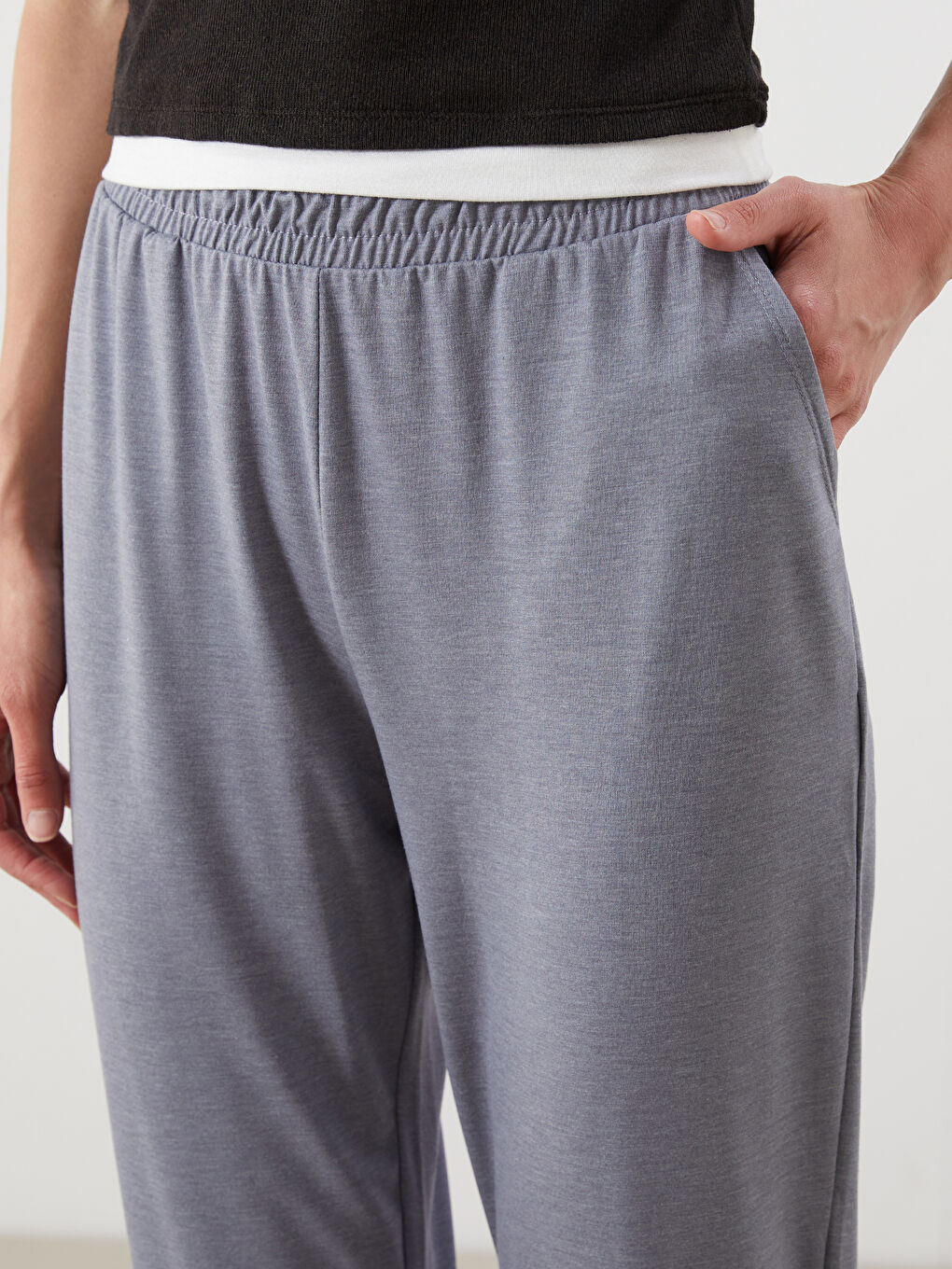 Women's Sweatpants with Elastic Waist-2