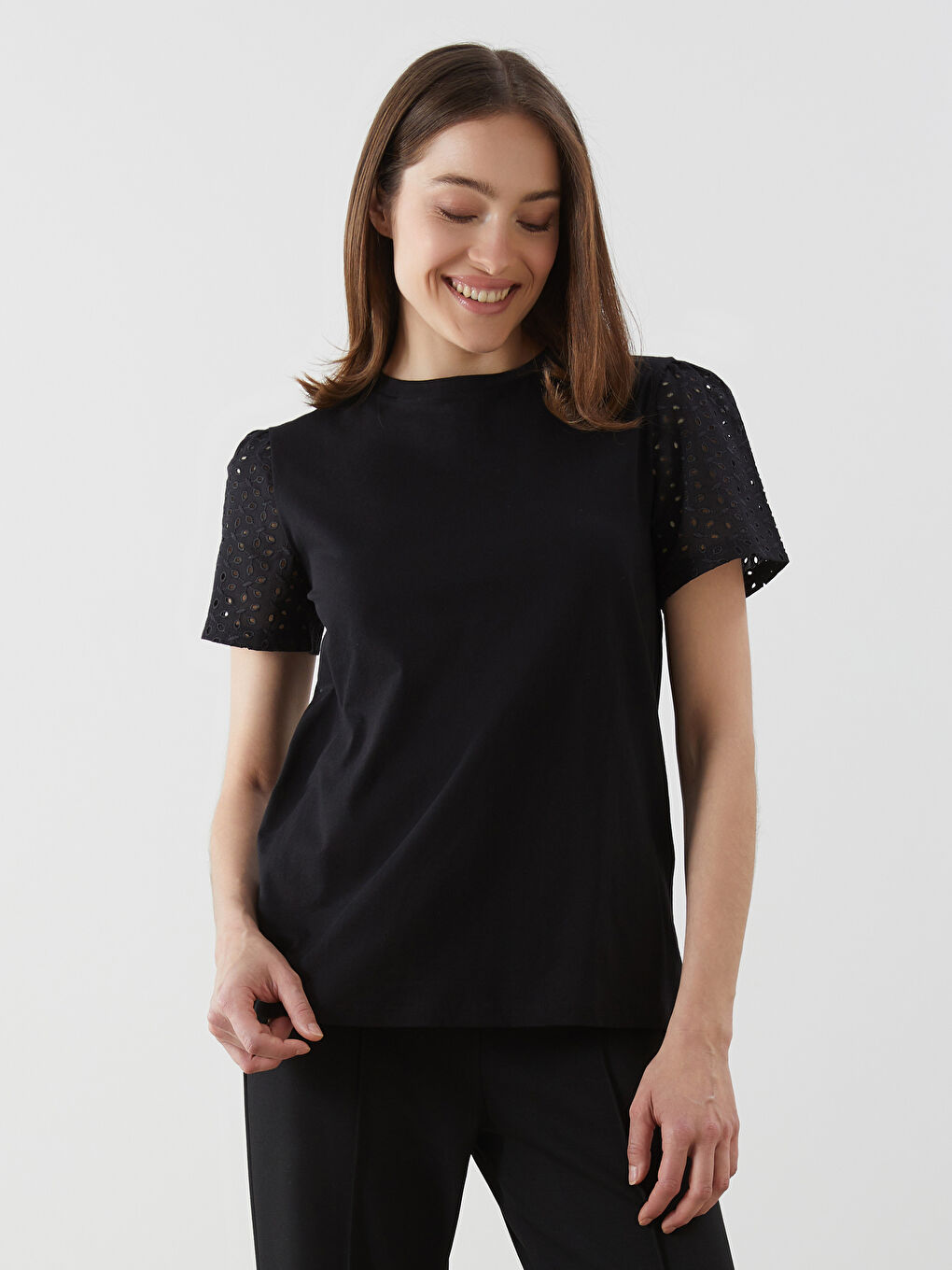 تیشێرت ڕه‌ش ئافرەت -S5DQ18Z8-CVL